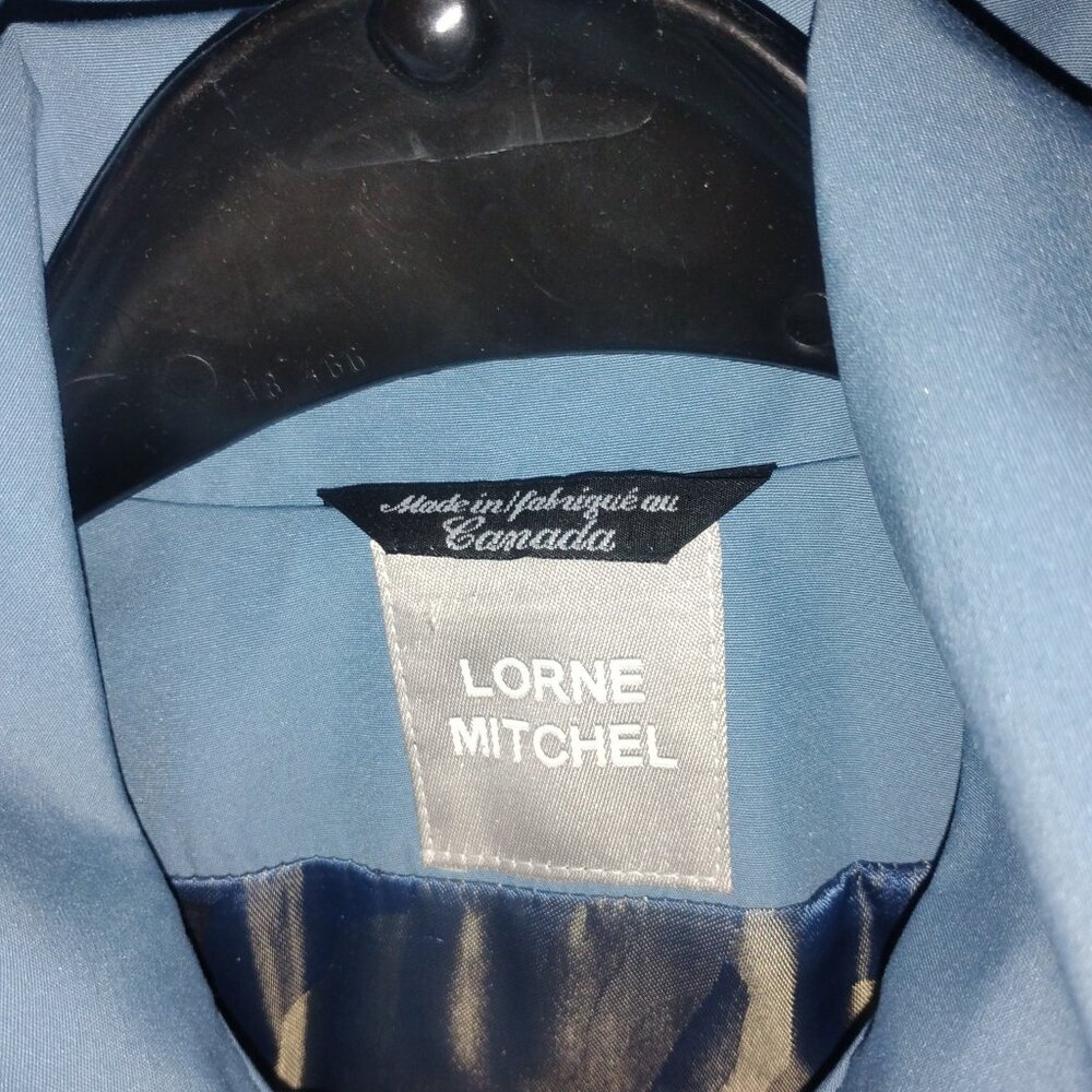 Lorne Mitchell Ladies πΌπ± Raincoat - Picture 5 of 8